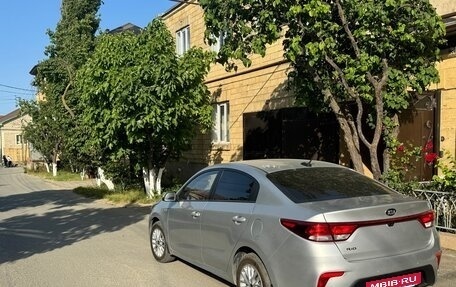 KIA Rio IV, 2018 год, 1 575 000 рублей, 4 фотография