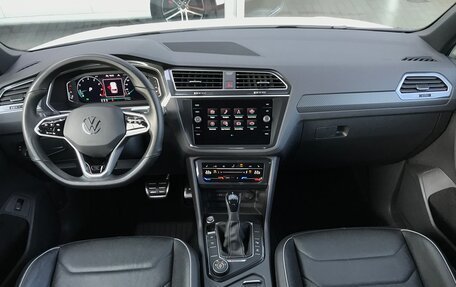 Volkswagen Tiguan II, 2021 год, 4 490 000 рублей, 6 фотография