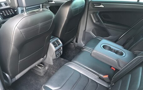 Volkswagen Tiguan II, 2021 год, 4 490 000 рублей, 9 фотография