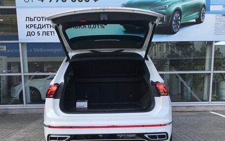 Volkswagen Tiguan II, 2021 год, 4 490 000 рублей, 17 фотография