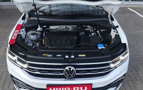 Volkswagen Tiguan II, 2021 год, 4 490 000 рублей, 15 фотография