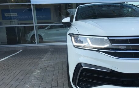 Volkswagen Tiguan II, 2021 год, 4 490 000 рублей, 20 фотография
