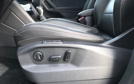 Volkswagen Tiguan II, 2021 год, 4 490 000 рублей, 25 фотография