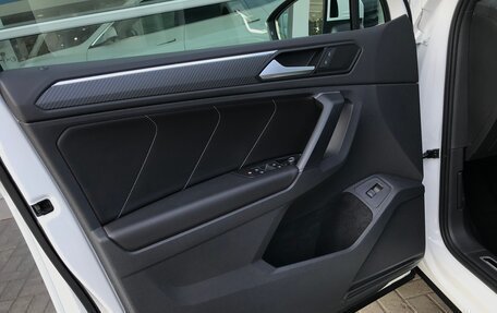 Volkswagen Tiguan II, 2021 год, 4 490 000 рублей, 23 фотография