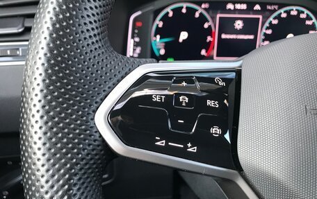 Volkswagen Tiguan II, 2021 год, 4 490 000 рублей, 30 фотография