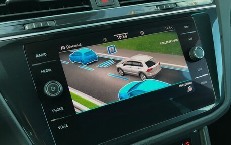 Volkswagen Tiguan II, 2021 год, 4 490 000 рублей, 39 фотография