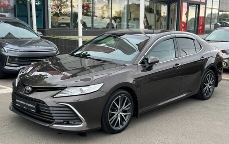 Toyota Camry, 2021 год, 3 100 000 рублей, 4 фотография