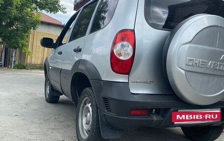 Chevrolet Niva I рестайлинг, 2011 год, 450 000 рублей, 2 фотография