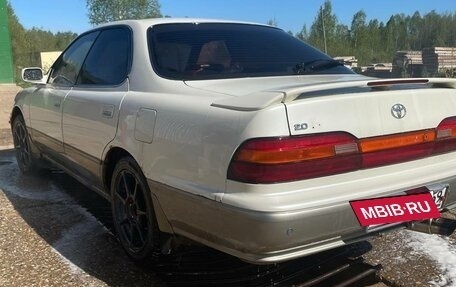 Toyota Vista, 1992 год, 270 000 рублей, 2 фотография