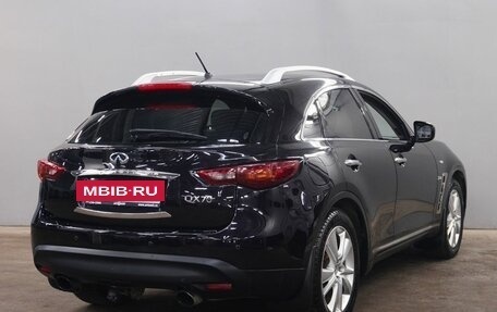Infiniti QX70, 2016 год, 2 320 000 рублей, 5 фотография