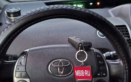 Toyota Prius, 2008 год, 900 000 рублей, 4 фотография