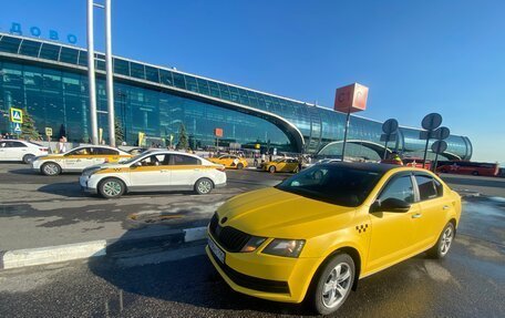 Skoda Octavia, 2017 год, 850 000 рублей, 10 фотография
