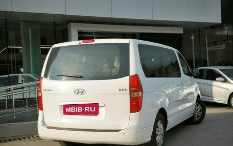 Hyundai H-1 II рестайлинг, 2015 год, 1 869 000 рублей, 4 фотография