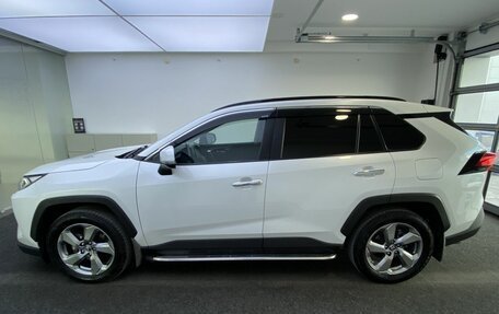 Toyota RAV4, 2020 год, 3 099 000 рублей, 10 фотография