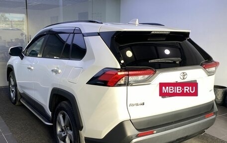 Toyota RAV4, 2020 год, 3 099 000 рублей, 8 фотография