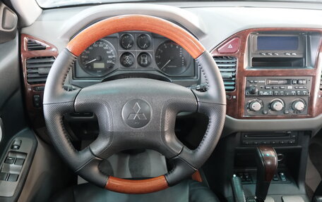 Mitsubishi Pajero III рестайлинг, 2006 год, 1 449 000 рублей, 13 фотография