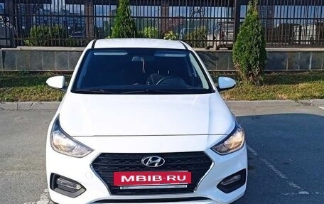 Hyundai Solaris II рестайлинг, 2017 год, 1 250 000 рублей, 3 фотография