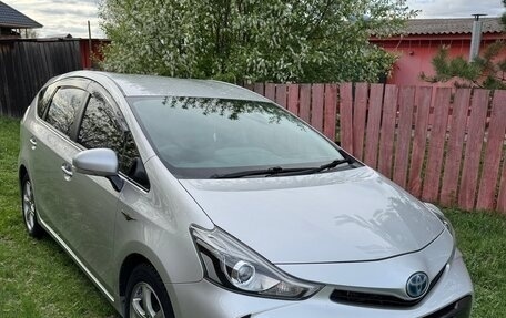 Toyota Prius Alpha I (ZVW40/41), 2016 год, 1 550 000 рублей, 3 фотография