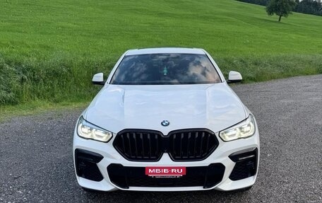 BMW X6, 2022 год, 7 899 999 рублей, 2 фотография