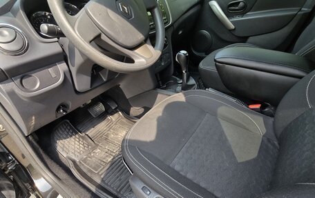 Renault Logan II, 2016 год, 915 000 рублей, 13 фотография