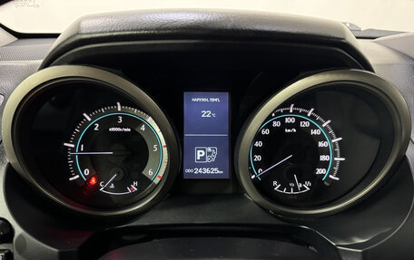 Toyota Land Cruiser Prado 150 рестайлинг 2, 2012 год, 2 800 000 рублей, 16 фотография