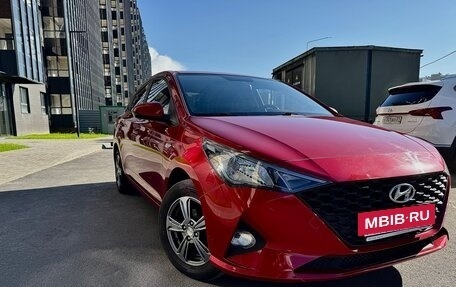 Hyundai Solaris II рестайлинг, 2021 год, 1 395 000 рублей, 3 фотография