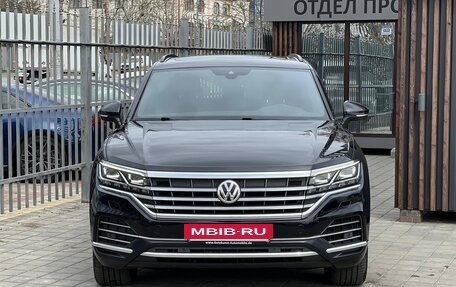 Volkswagen Touareg III, 2019 год, 4 425 000 рублей, 2 фотография