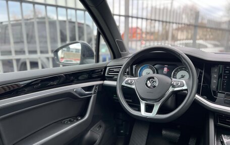 Volkswagen Touareg III, 2019 год, 4 425 000 рублей, 23 фотография