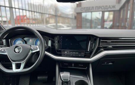 Volkswagen Touareg III, 2019 год, 4 425 000 рублей, 24 фотография