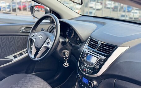 Hyundai Solaris II рестайлинг, 2011 год, 640 000 рублей, 5 фотография