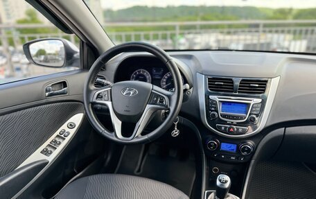 Hyundai Solaris II рестайлинг, 2011 год, 640 000 рублей, 15 фотография