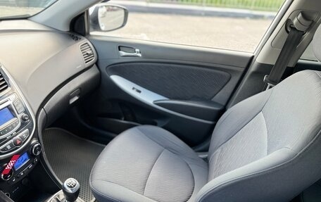 Hyundai Solaris II рестайлинг, 2011 год, 640 000 рублей, 10 фотография