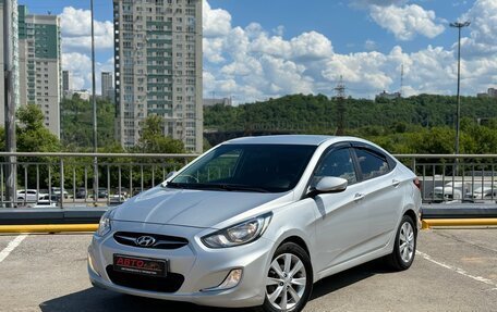Hyundai Solaris II рестайлинг, 2011 год, 640 000 рублей, 31 фотография