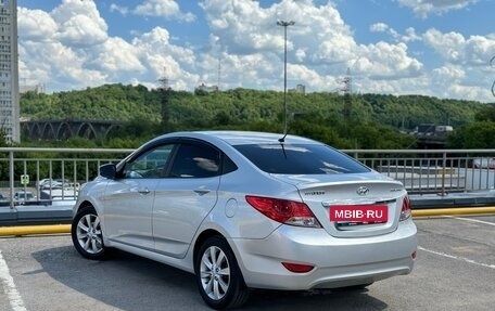 Hyundai Solaris II рестайлинг, 2011 год, 640 000 рублей, 28 фотография