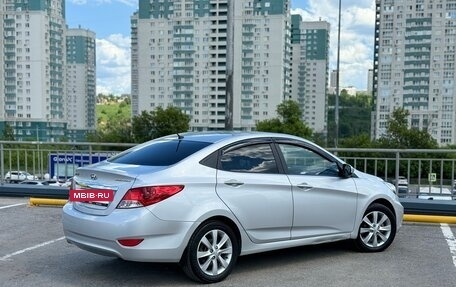 Hyundai Solaris II рестайлинг, 2011 год, 640 000 рублей, 27 фотография