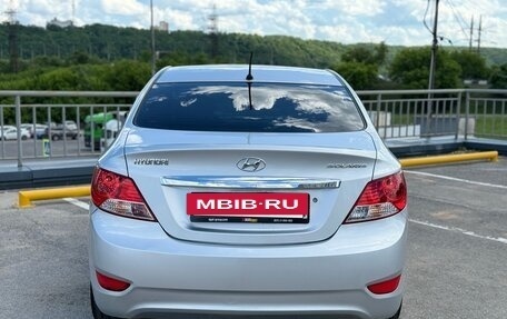Hyundai Solaris II рестайлинг, 2011 год, 640 000 рублей, 26 фотография