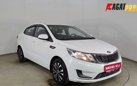 KIA Rio III рестайлинг, 2014 год, 810 000 рублей, 3 фотография