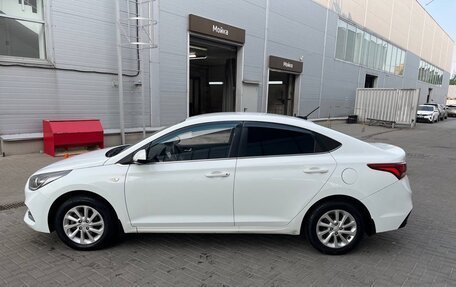 Hyundai Solaris II рестайлинг, 2018 год, 949 000 рублей, 8 фотография