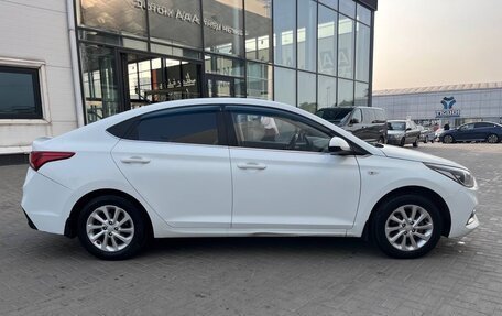 Hyundai Solaris II рестайлинг, 2018 год, 949 000 рублей, 4 фотография