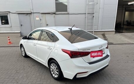 Hyundai Solaris II рестайлинг, 2018 год, 949 000 рублей, 7 фотография