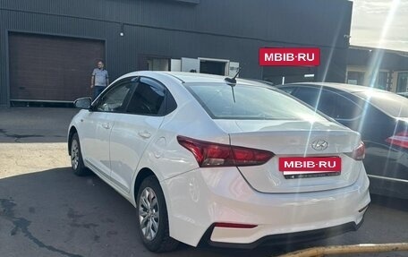 Hyundai Solaris II рестайлинг, 2017 год, 730 000 рублей, 3 фотография