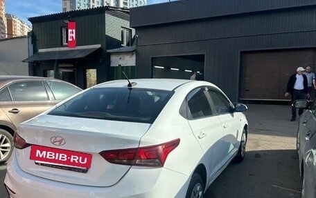 Hyundai Solaris II рестайлинг, 2017 год, 730 000 рублей, 4 фотография