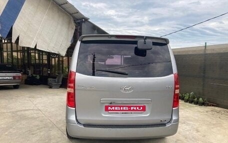 Hyundai Grand Starex Grand Starex I рестайлинг 2, 2012 год, 2 100 000 рублей, 2 фотография
