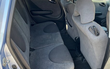 Honda Fit III, 2003 год, 360 000 рублей, 8 фотография