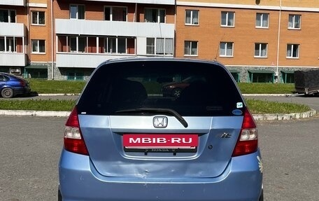 Honda Fit III, 2003 год, 360 000 рублей, 2 фотография