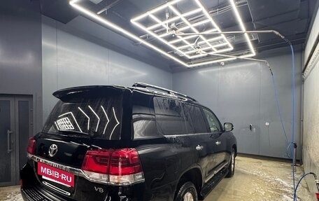 Toyota Land Cruiser 200, 2016 год, 5 990 000 рублей, 4 фотография