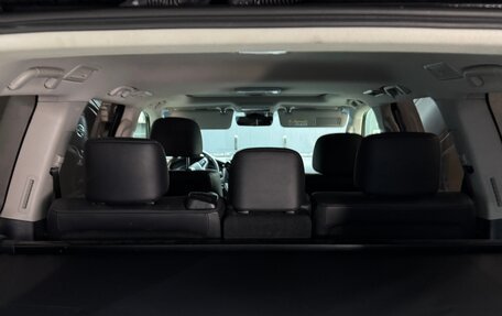 Toyota Land Cruiser 200, 2016 год, 5 990 000 рублей, 14 фотография