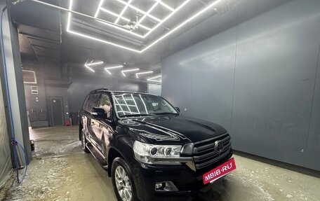 Toyota Land Cruiser 200, 2016 год, 5 990 000 рублей, 15 фотография