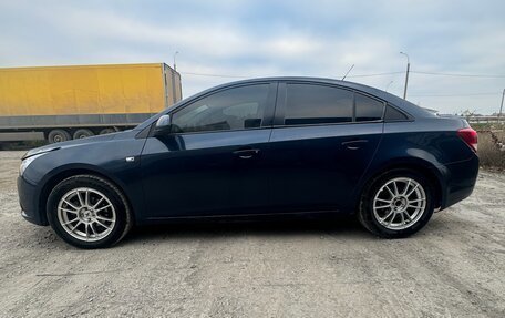 Chevrolet Cruze II, 2009 год, 2 фотография