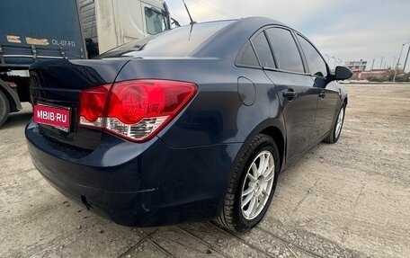 Chevrolet Cruze II, 2009 год, 5 фотография